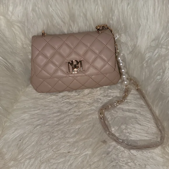 $50 NWT Crossed body bag Badgley - Picture 4 of 8